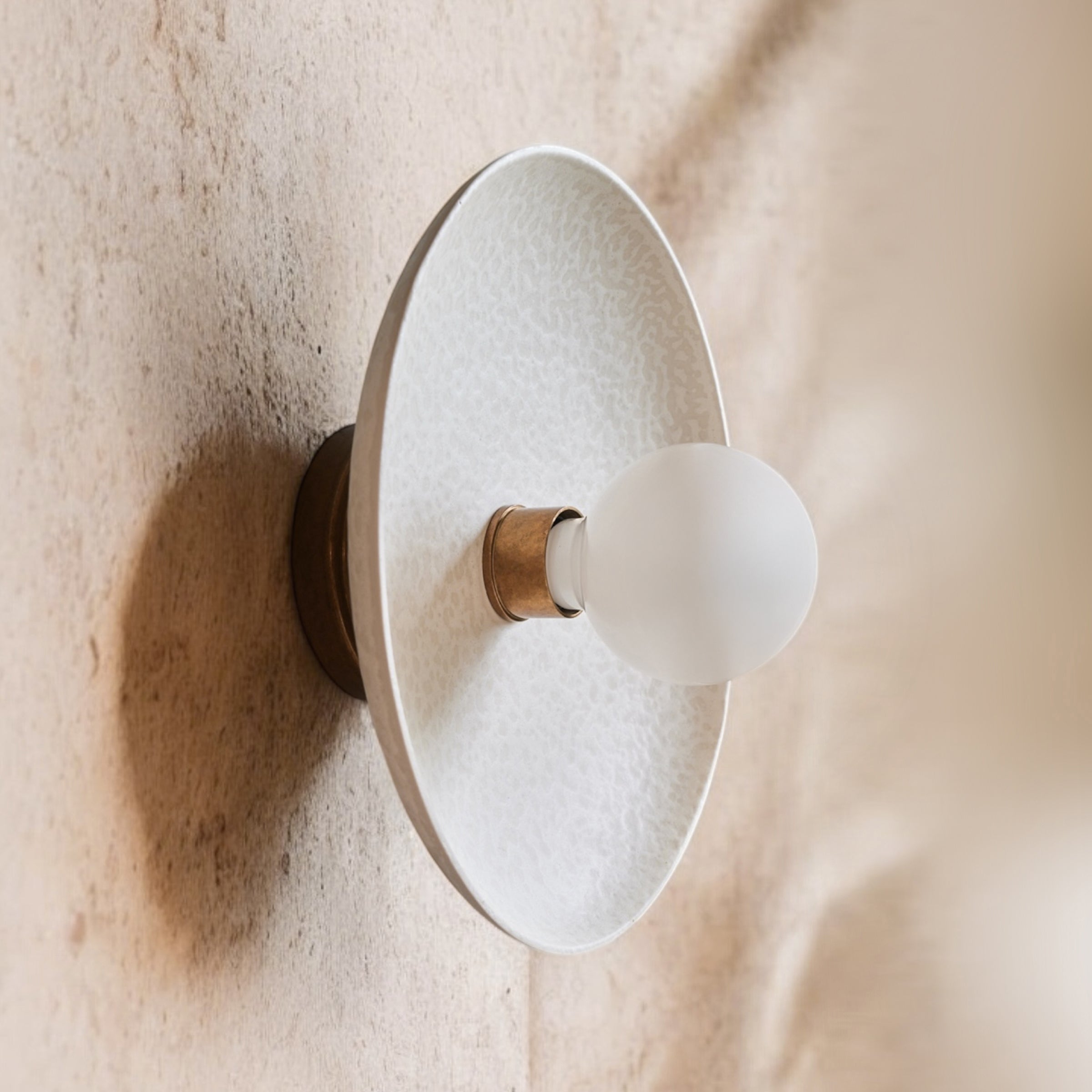 Ceramic round wall light SOLENE | Raw White