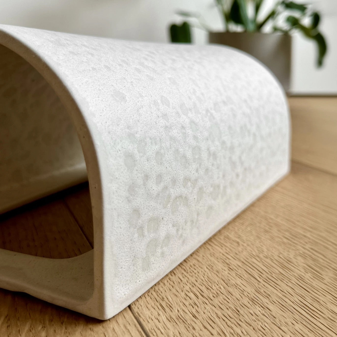 Applique en céramique CURVE | Blanc brut
