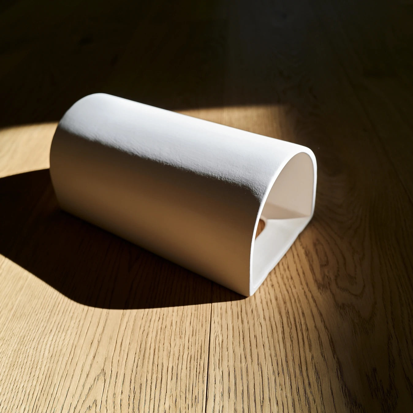 Ceramic wall light CURVE | Extra Matte White