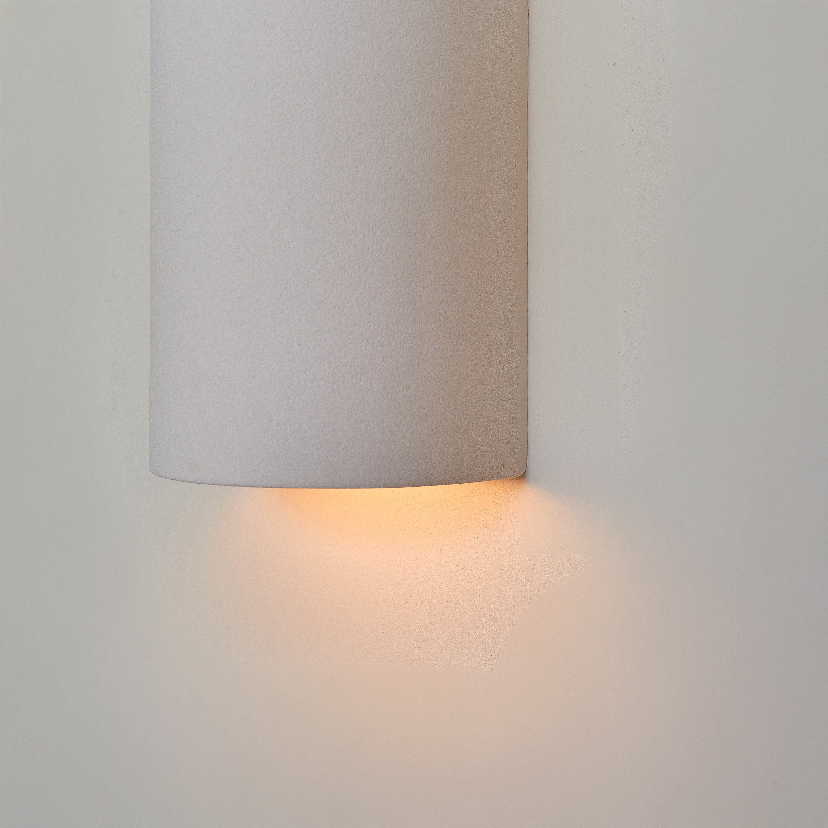 Ceramic wall light CURVE | Extra Matte White Textured