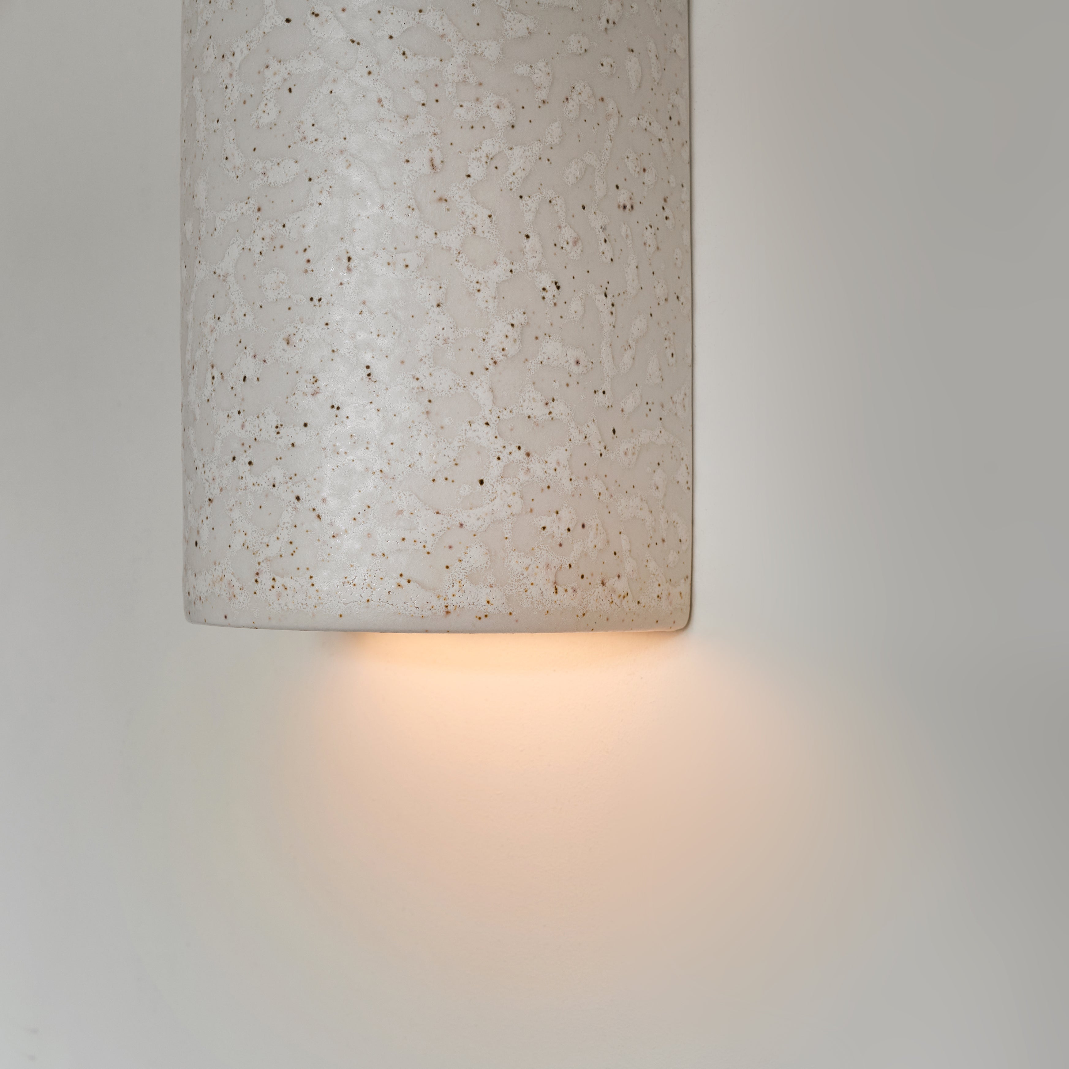 Ceramic wall light CURVE | Beige spotted brown