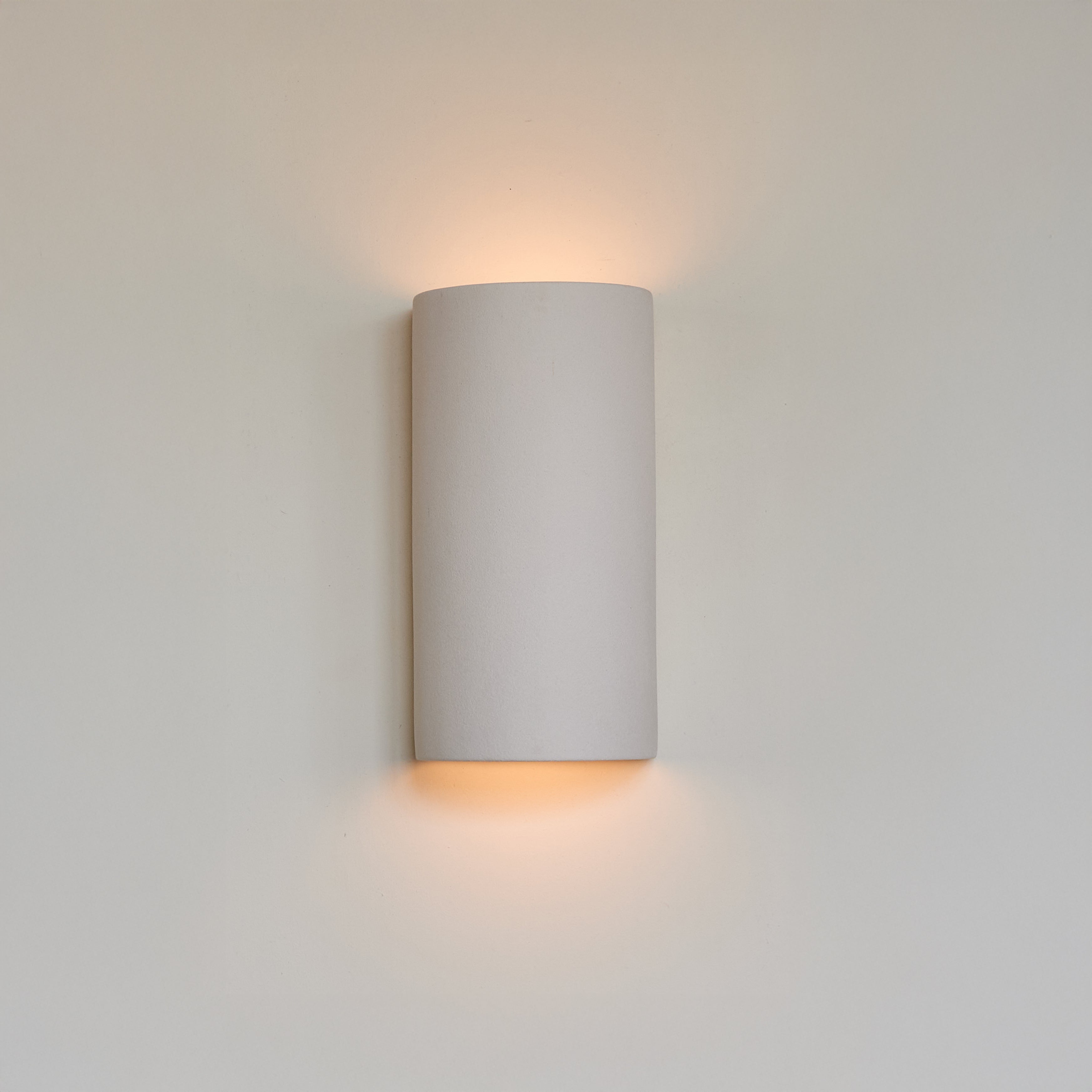 Ceramic wall light CURVE | Extra Matte White Textured