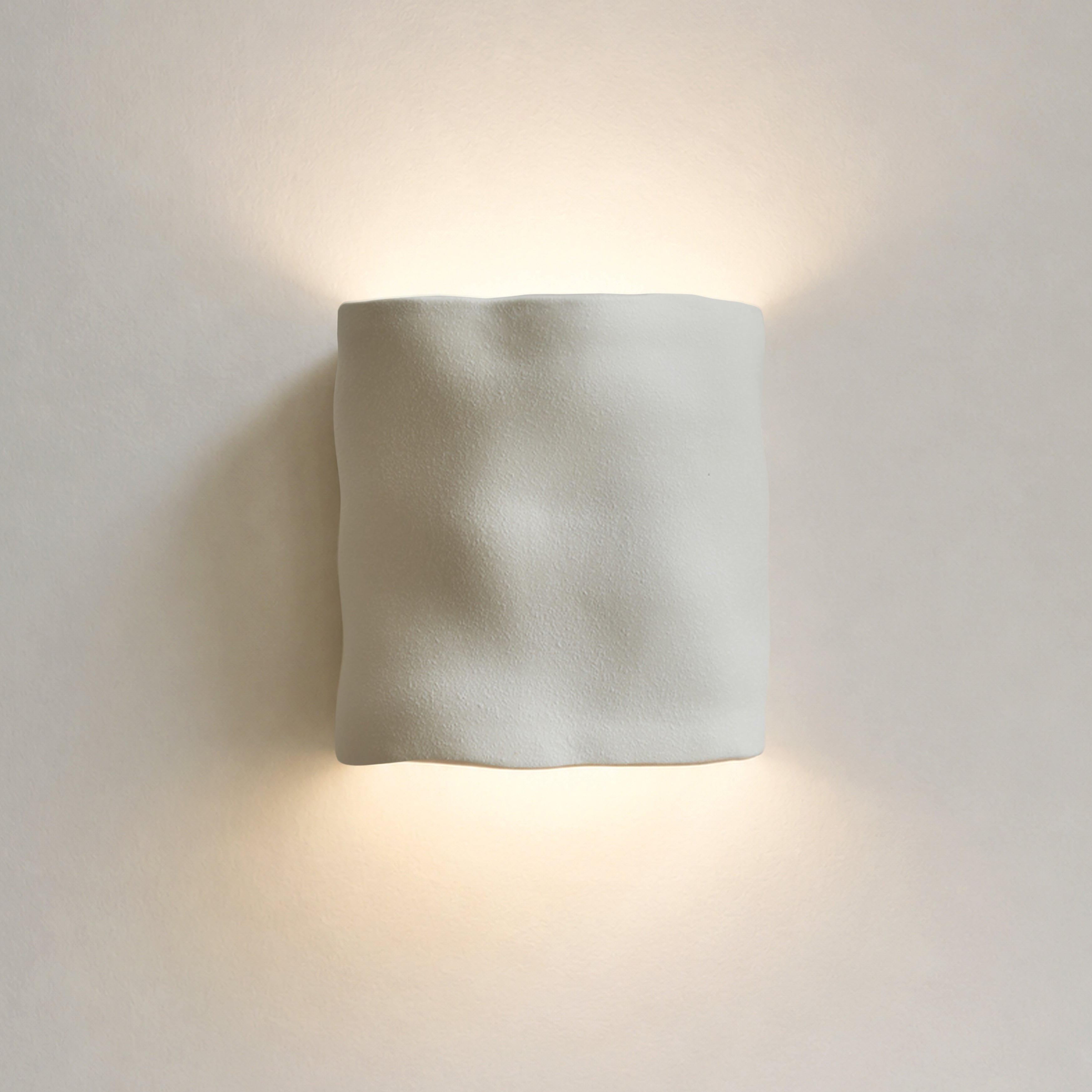 Ceramic wall light ALBA | Textured matte white