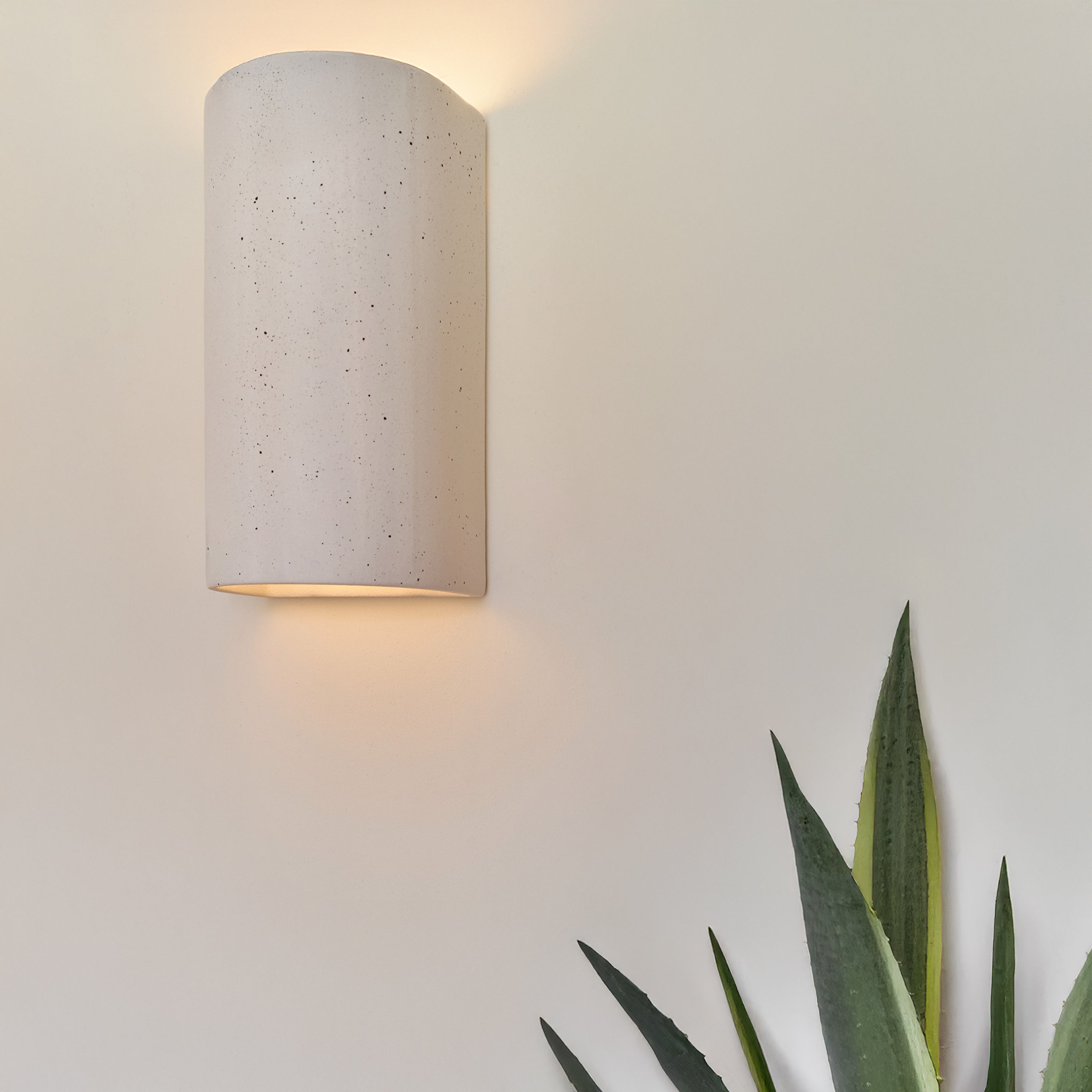 Ceramic wall light CURVE | Pyrit White